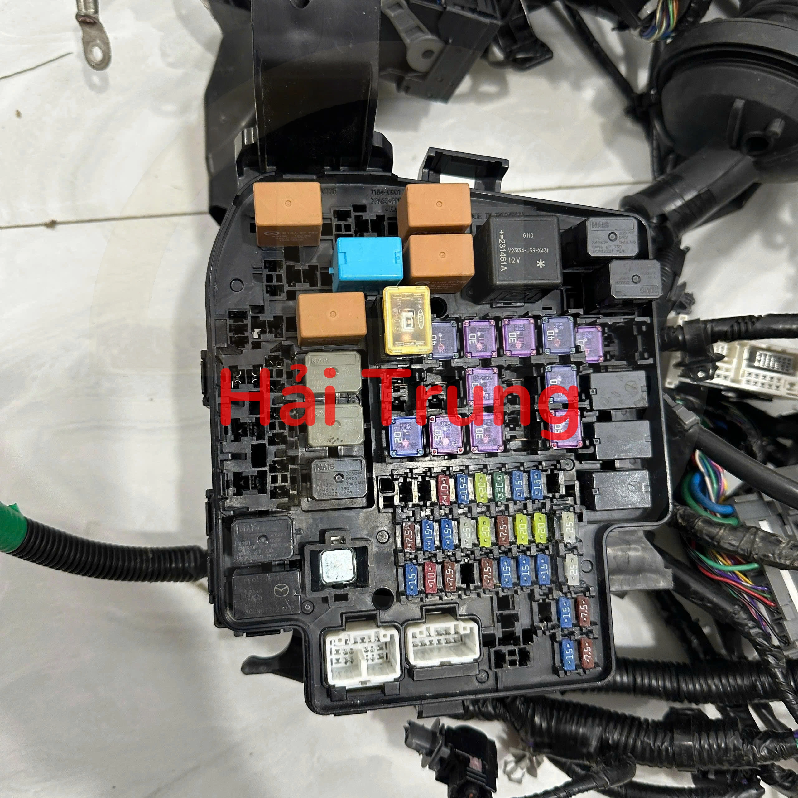 D09W66767 Hộp cầu trì Mazda 3, CX3, CX30 2017 Tháo Xe  