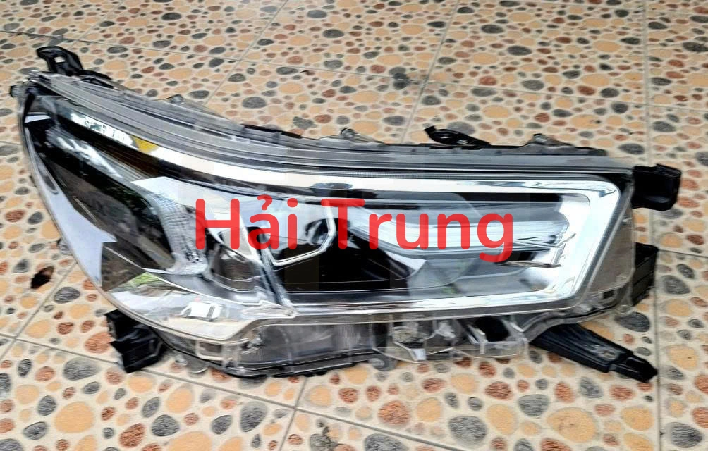 Đèn pha Toyota Hilux 2020-2023 Tháo Xe 