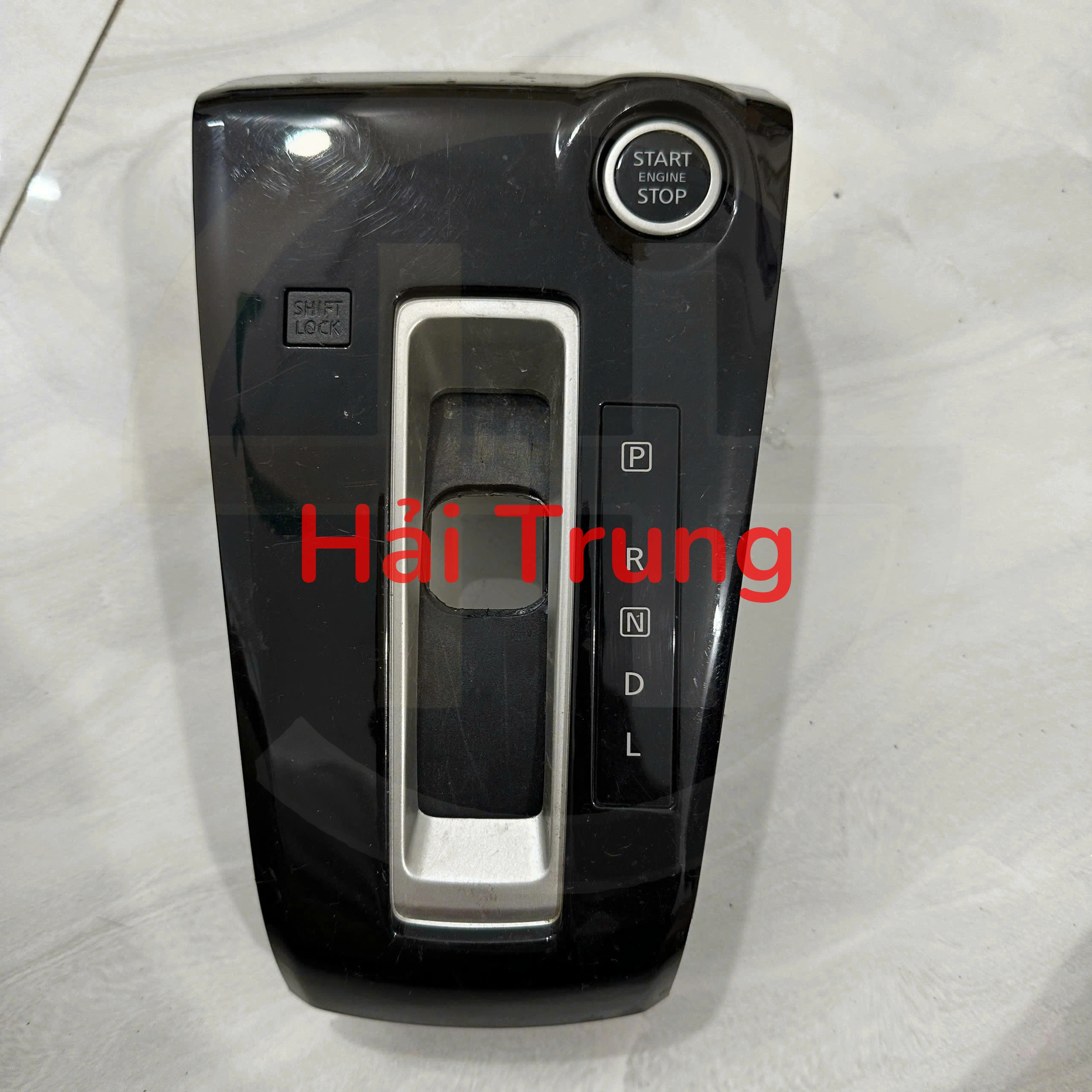 Bảng điều khiển cần số Nissan Almera Tháo Xe