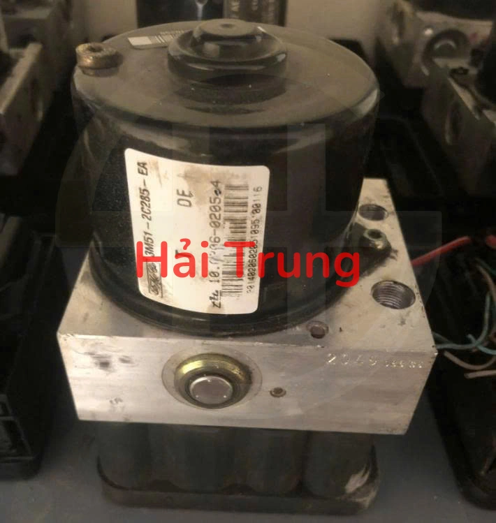 3M512C285EA Tháo xe Cụm ABS Ford Focus 2005