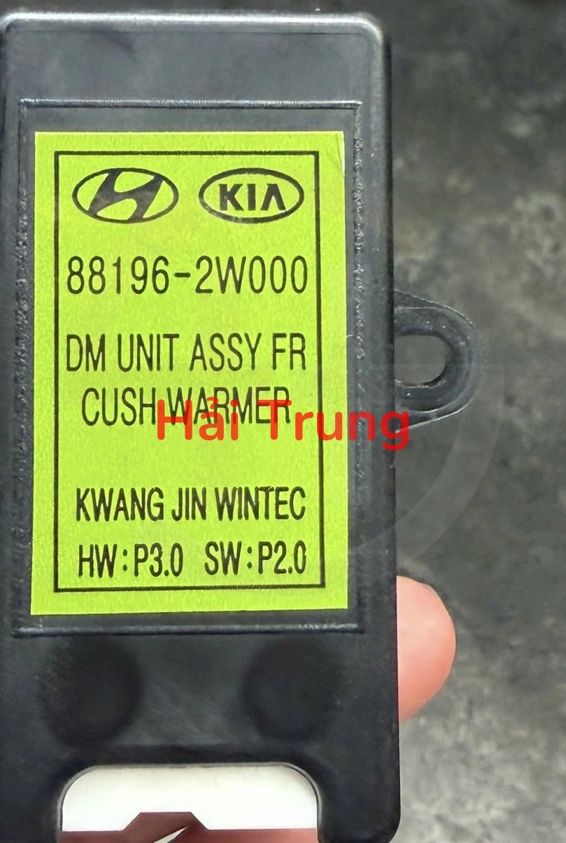 Rơ le sưởi ghế Hyundai Santafe 2017 Tháo Xe 88196-2W000 881962W000