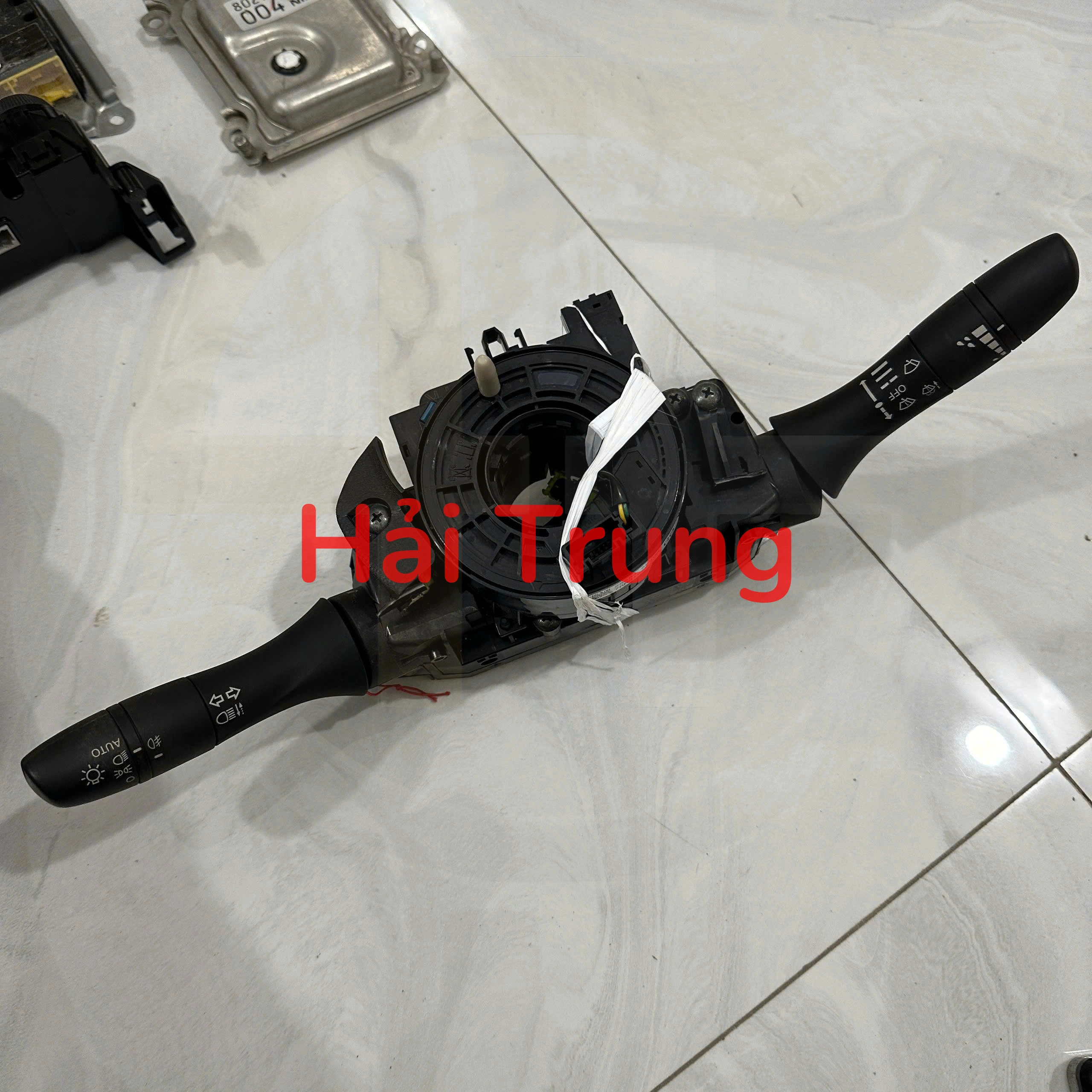 Cụm công tắc cảm biến góc lái Nissan Almera Tháo Xe