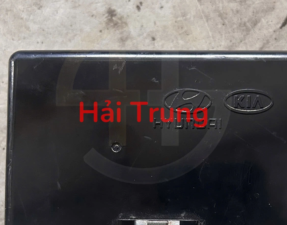 Hộp điều khiển thân xe BCM Hyundai H-1 Grand StareX Tháo Xe 954104HBC0