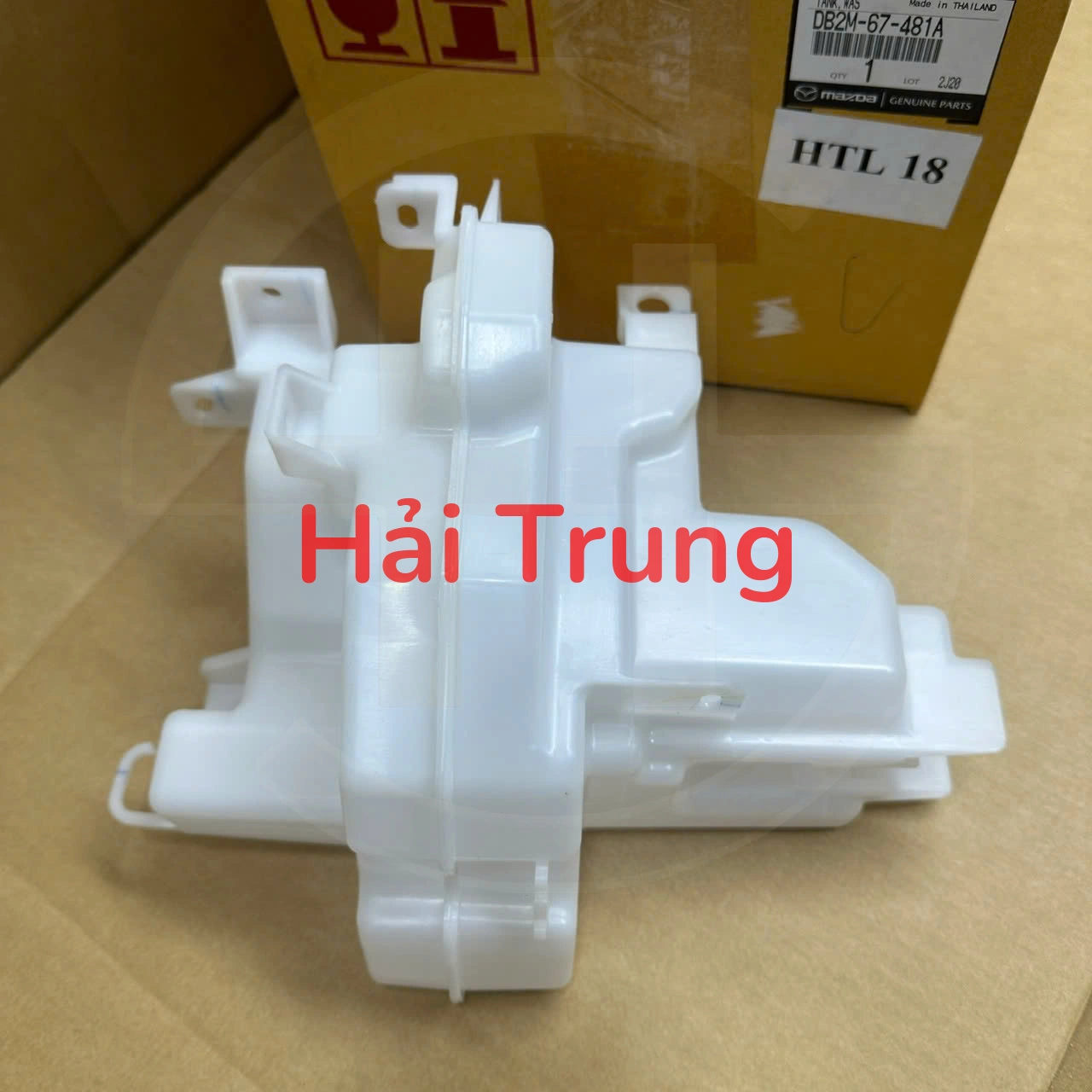 Bình nước rửa kính Mazda 2 2015-2022 DB2M-67-481A