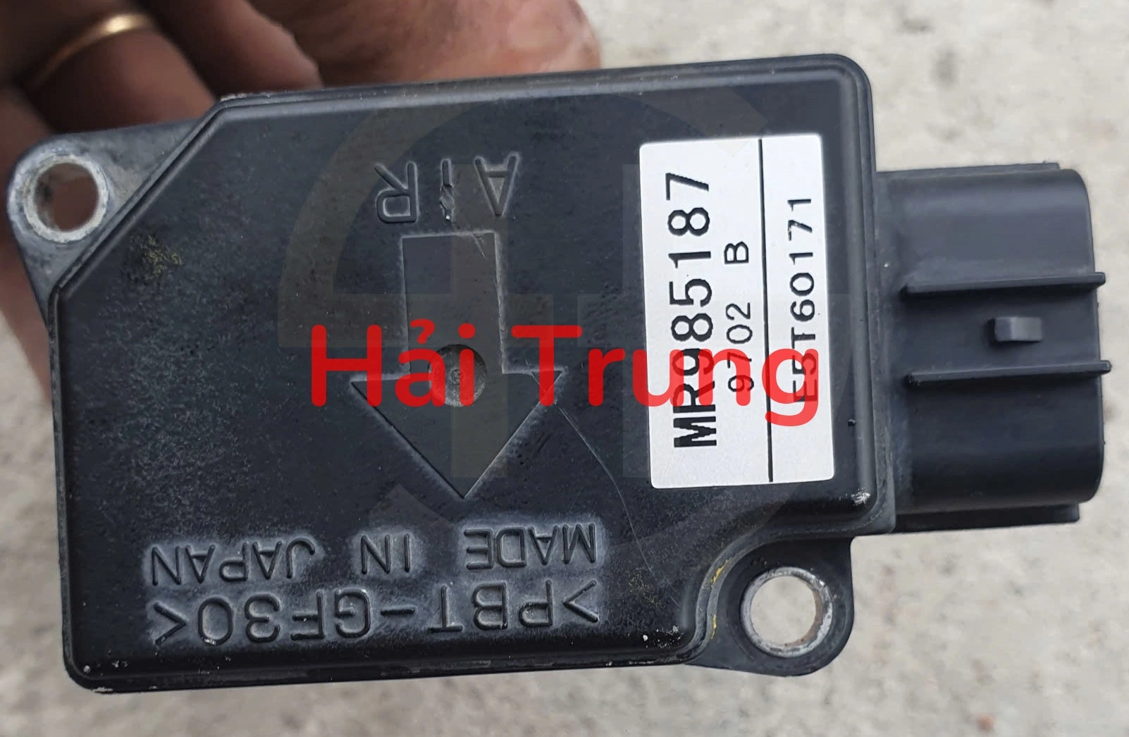 Cảm biến MAF cảm biến đo gió Mitsubishi Grandis Tháo Xe MR985187