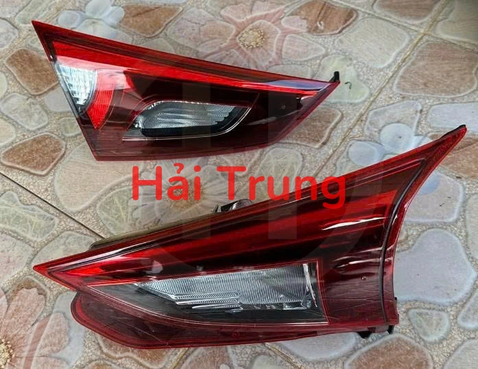 Đèn hậu trong Mazda 3 2014-2018 Tháo Xe