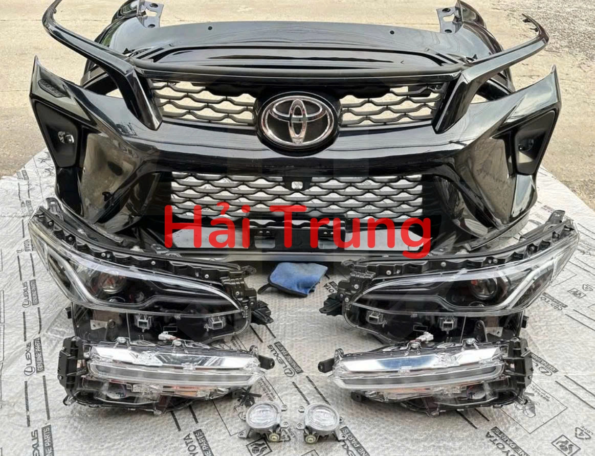 Nâng đời Toyota Fortuner Legender 2025 2026 Tháo Xe