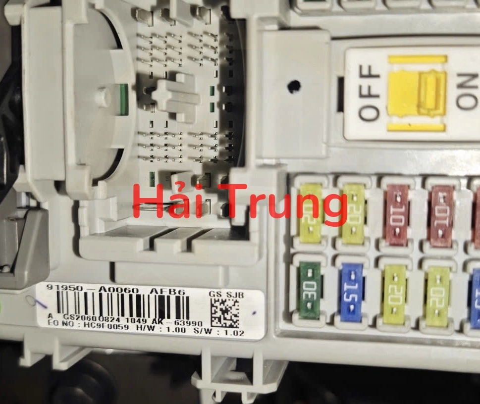 Hộp cầu trì trong xe Hyundai Creta 2015-2018 Tháo Xe 91950A0060