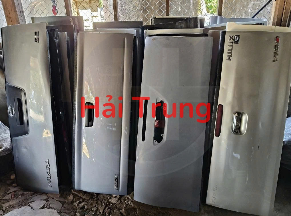Cửa thùng sau Toyota Hilux Tháo Xe Zin keo chỉ