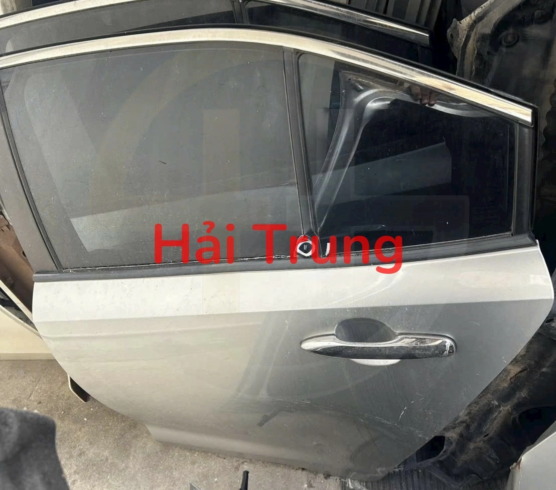 Tháo xe Cánh cửa Toyota Altis 2023 2024 2025