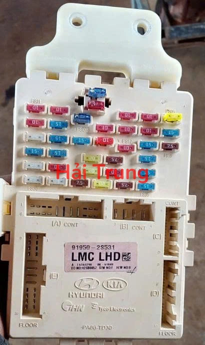 919502S531 Hộp cầu chì santafe Tháo Xe