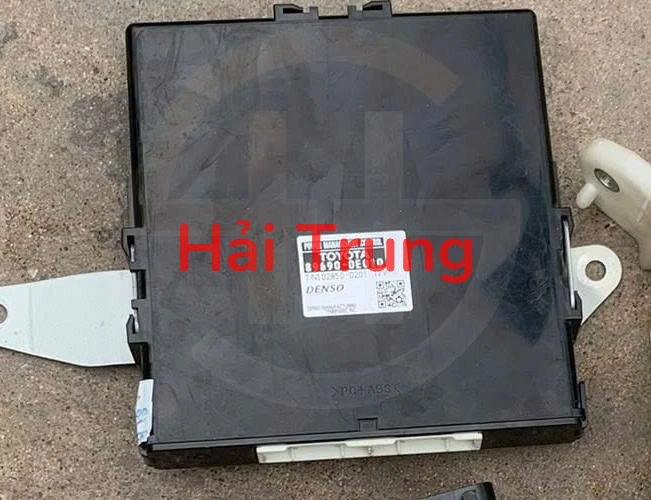 896900E010 Hộp cấp điện cửa Toyota Lexus Lexus RX 330 - 350 - 400H Tháo xe