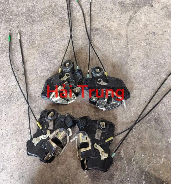 Cơ cấu khóa ngậm đủ 4 cánh Toyota Vios 2014-2020 Tháo Xe