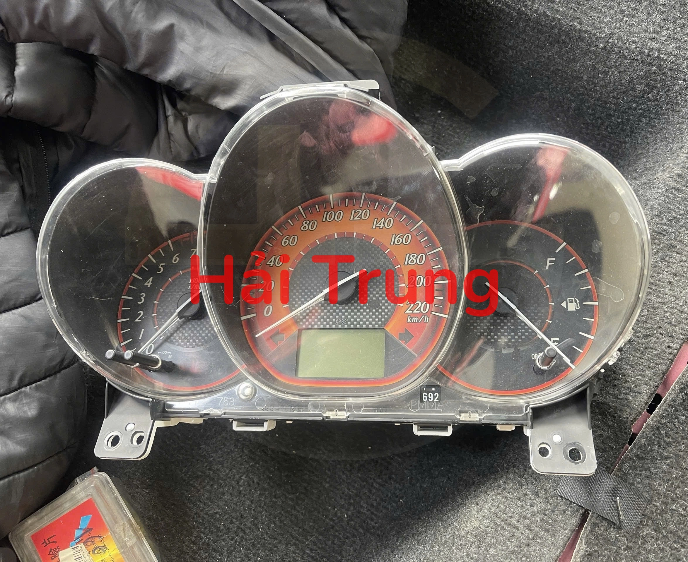 Đồng hồ táp lô Toyota Yaris