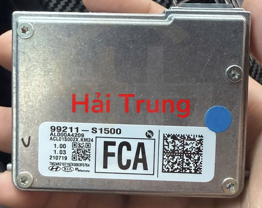 Hộp Camera quan sát làn đường Hyundai Santafe Tháo Xe 99211-S1500 