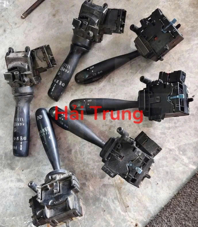Công tắc gạt mưa Toyota Vios 2008-2013 Tháo Xe