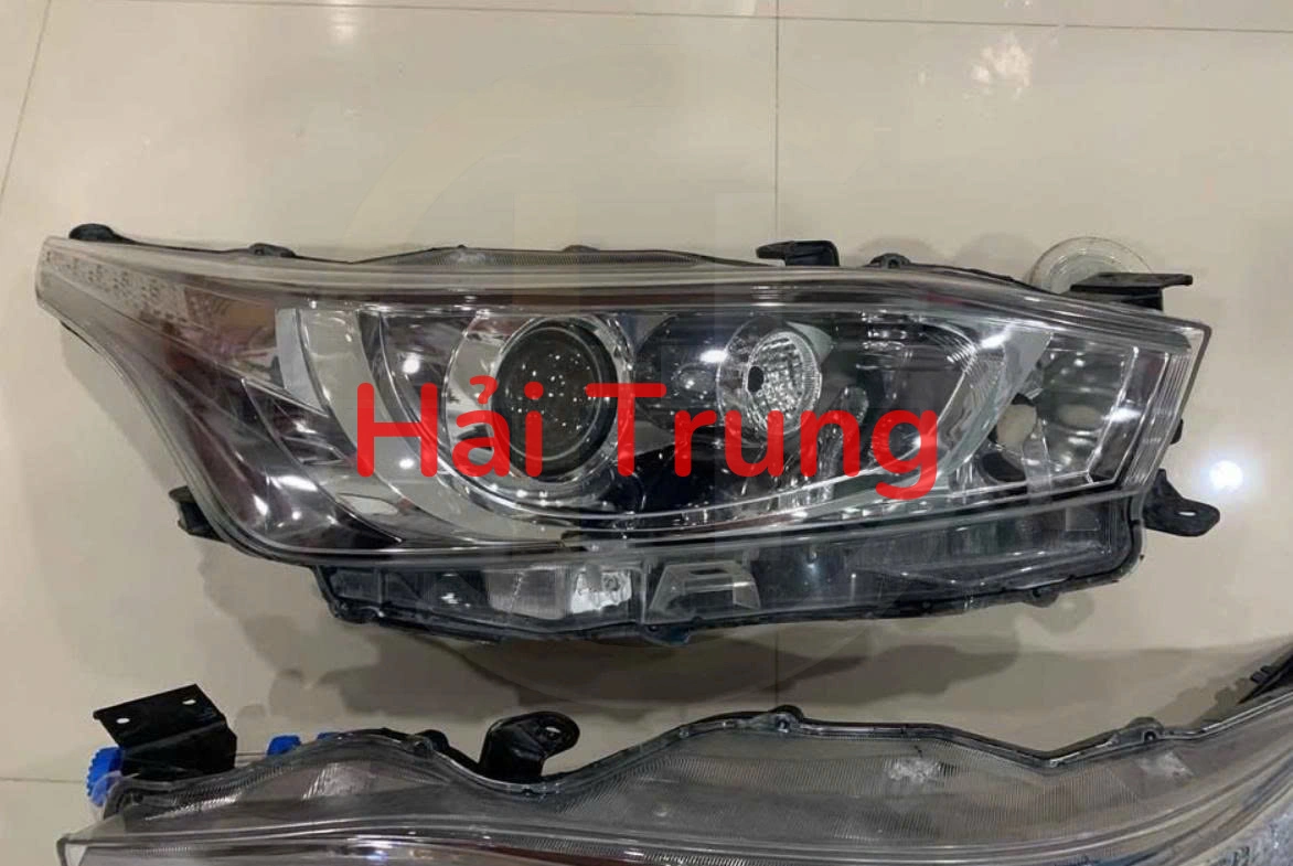Đèn pha Toyota Yaris 2015 2016 2017 lòng đen Tháo Xe 