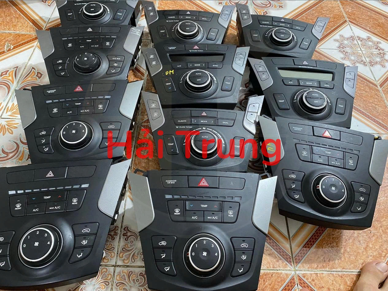 Tháo xe bảng điều khiển công tắc điều hòa Ac Hyundai SANTAFE