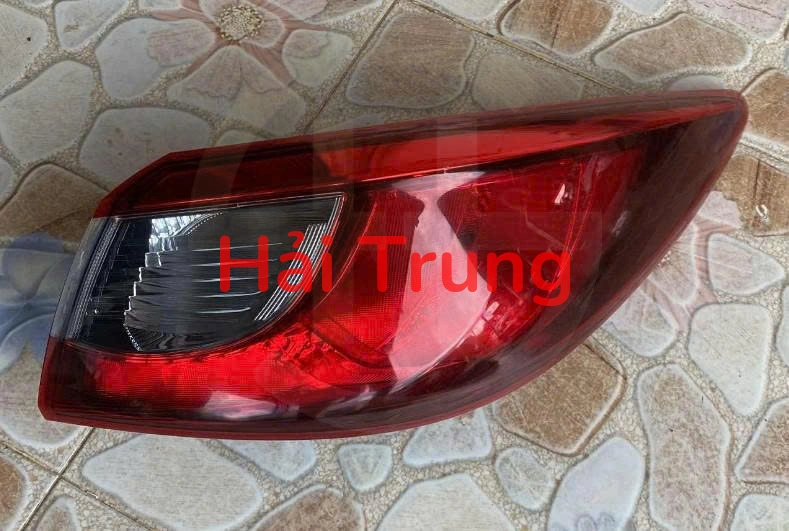 Đèn hậu ngoài Mazda 2 2015-2018 Tháo Xe
