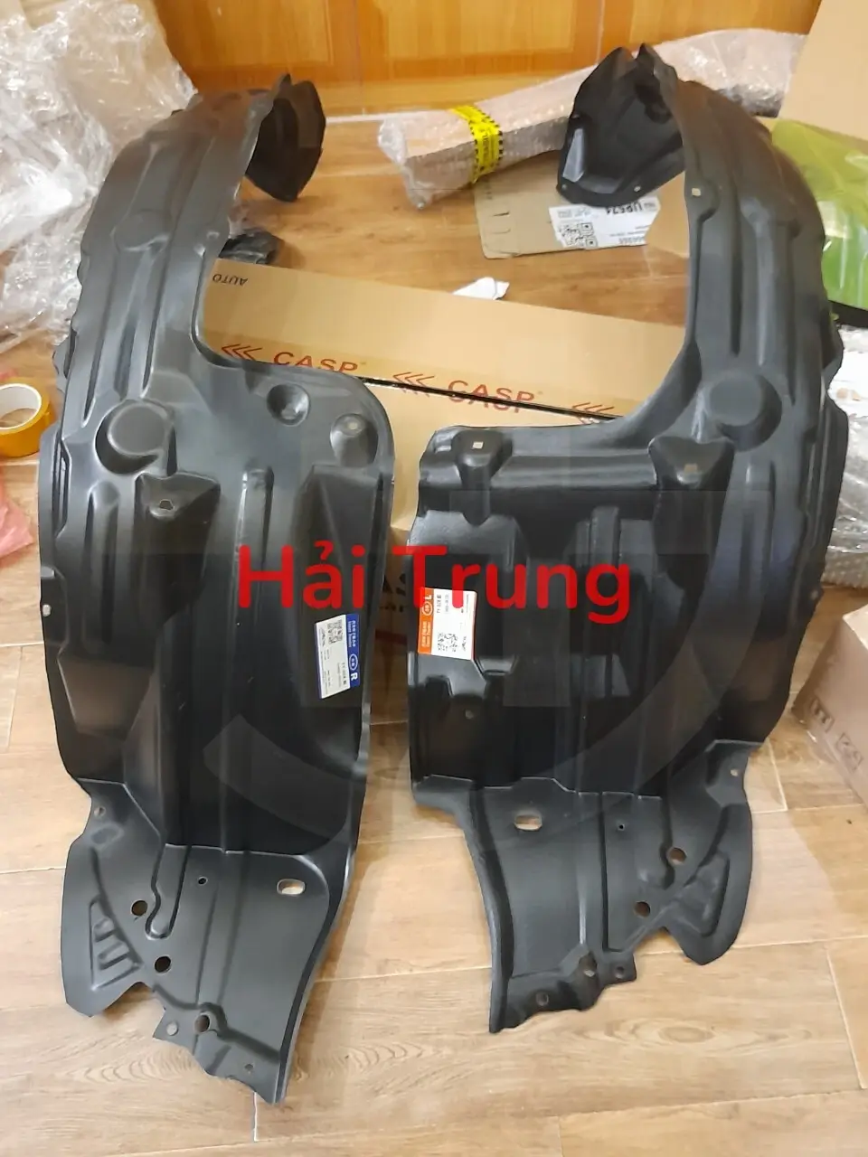 Lòng dè chắn bùn bánh trước Innova