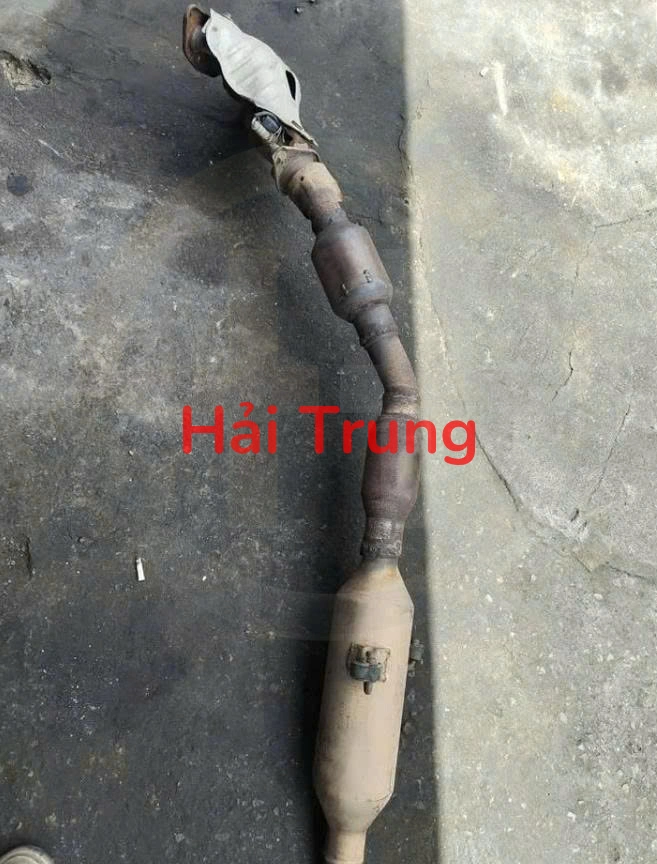 Ống xả đoạn đầu Toyota Corolla Vios 2014 Tháo Xe