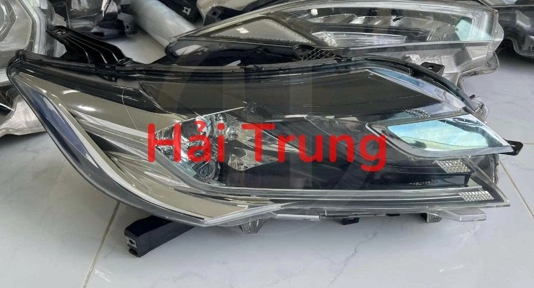 Đèn pha Mitsubishi Pajero Sport 2018 2019 Tháo Xe