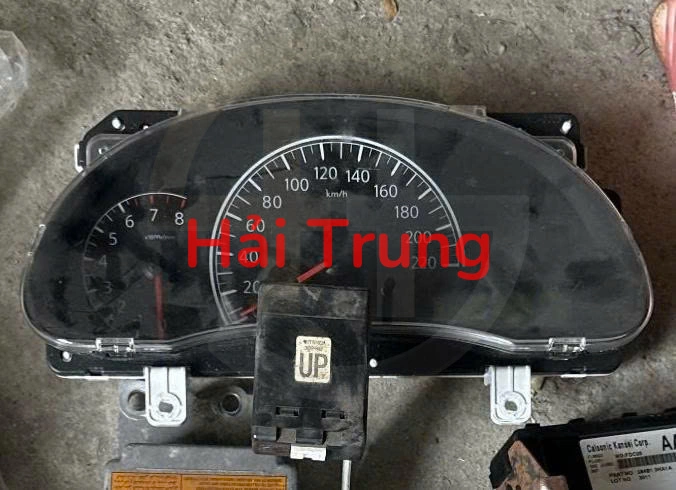 Đồng hồ táp lô Nissan Suny 2015 Tháo Xe