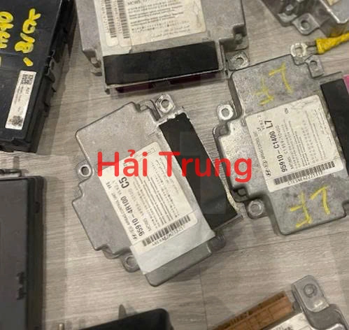 959104R100 Hộp điều khiển túi khí Hyundai Starex Tháo Xe