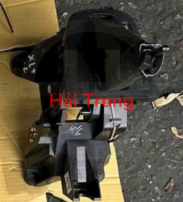 Tháo xe Cụm cần đi số Suzuki XL7 2020-2025