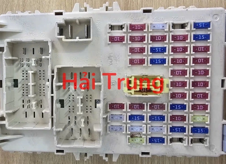 Hộp cầu trì Kia Rio Tháo Xe 91950-1W520 919501W520