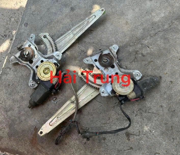 Compa mô tơ lên xuống kính Toyota Corolla 1993-1997 Tháo Xe