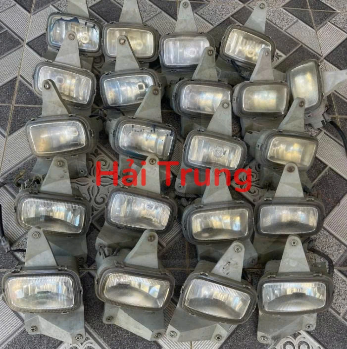 Đèn gầm Ford Escape Tháo Xe