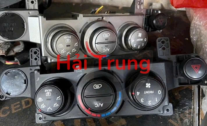 Công tắc điều khiển điều hòa Hyundai Starex Tháo Xe