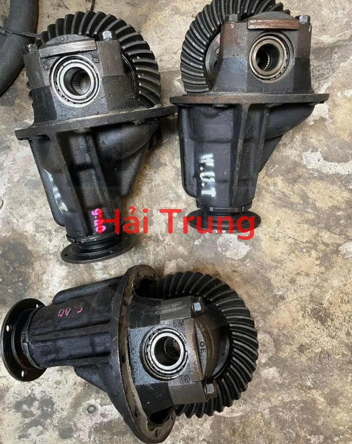 Tháo xe Đùm Cầu Sau Ford Ranger 2003-2008 9x40