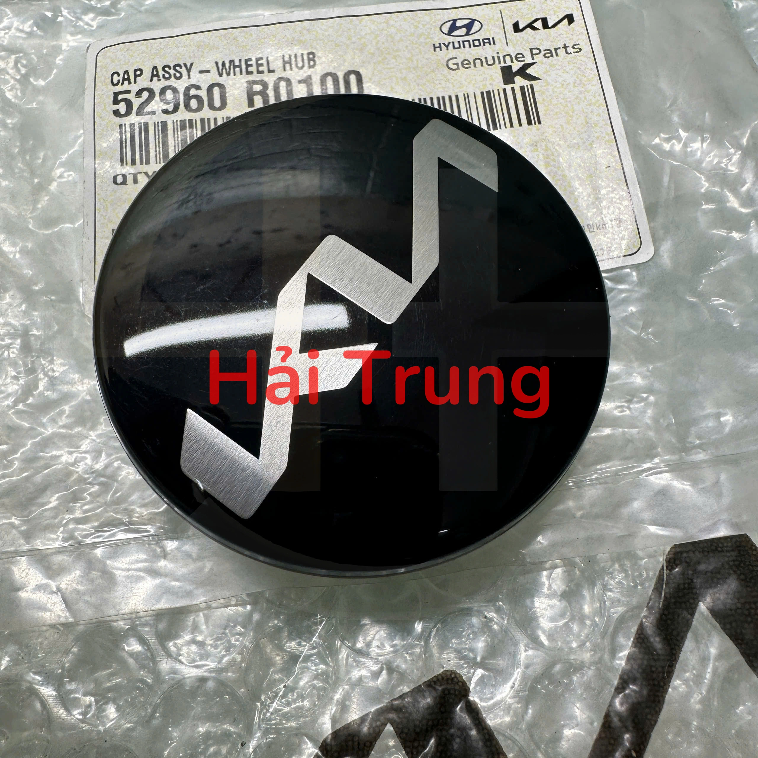 Logo chụp mâm KIA mẫu mới 52960R0100