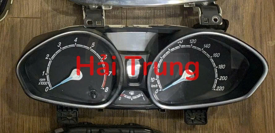 Tháo xe đồng hồ táp lô Ford Fiesta 2017-2020 Tháo xe