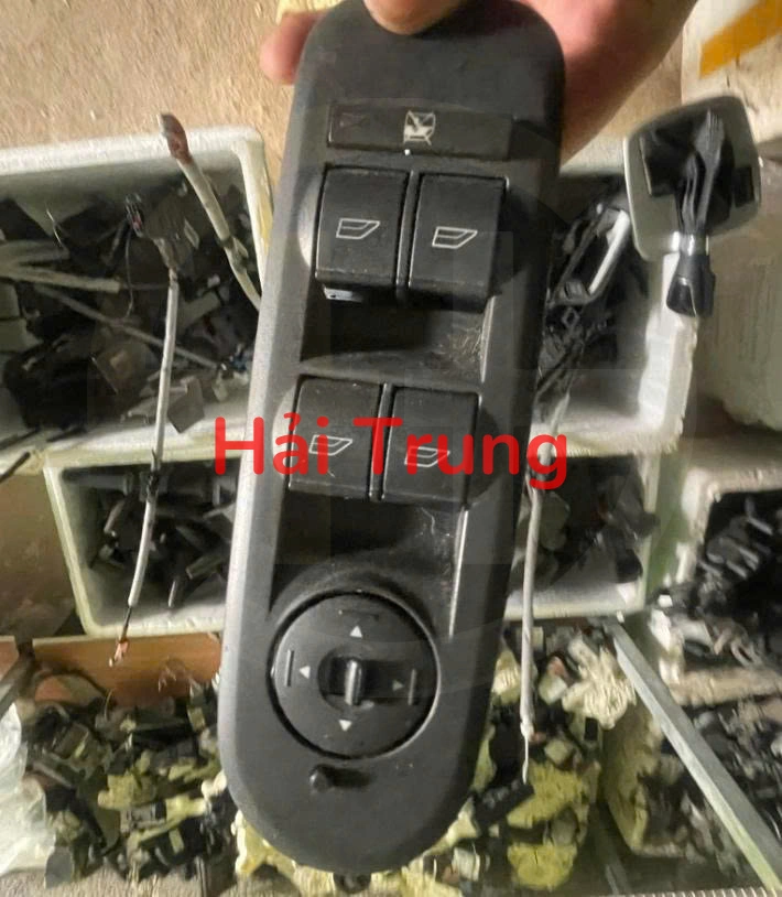 Công tắc tổng Ford Mondeo 2003-2012 Tháo Xe