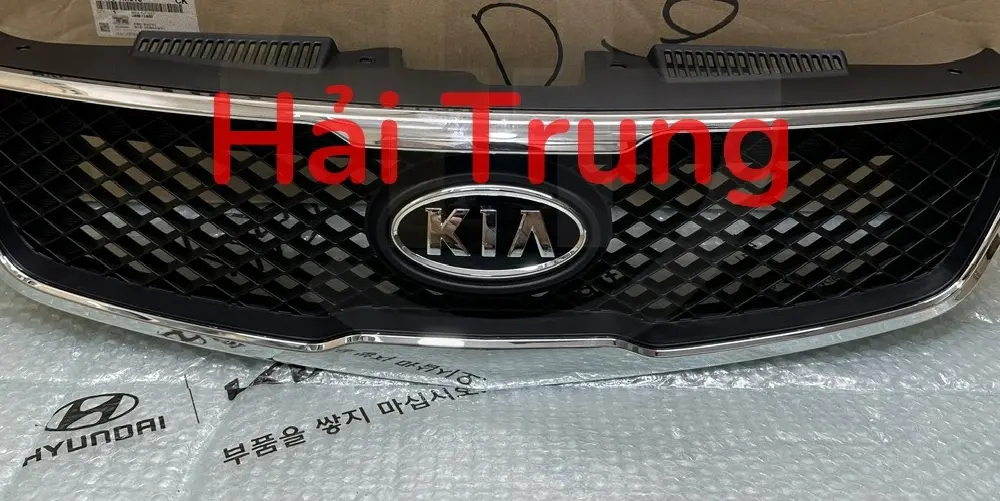 Mặt ca lăng Kia Forte, Cerato 4 cửa 863501M010 