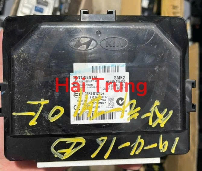 Hộp điều khiển chìa khóa Smart Key Hyundai Santafe 2013-2018 Tháo Xe 954802W400