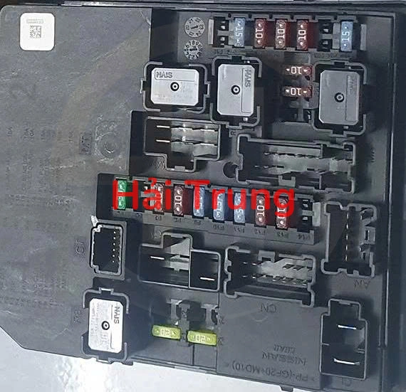 Hộp IPDM Nissan Livina Tháo Xe