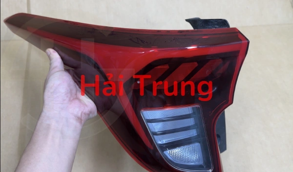 ĐÈN HẬU NGOÀI KIA CARENS 2022-2025 THÁO XE ZIN 92402DY100 92401DY100