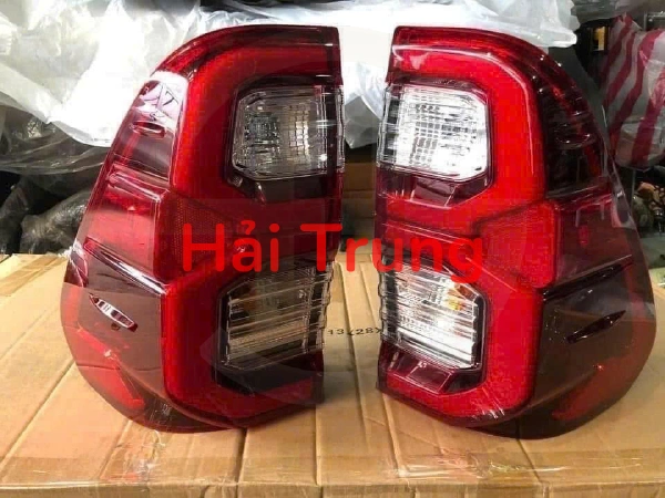 Đèn hậu Hilux 2023 Tháo xe Zin
