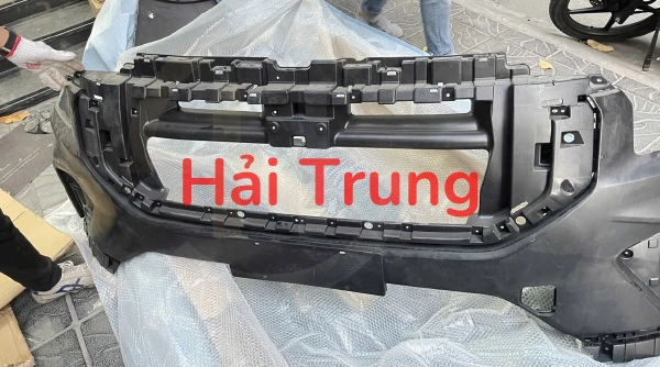 Cản trước Ford Transit 2024 2025 2026