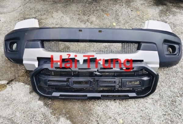 Tháo xe Cản trước Ford Raptor