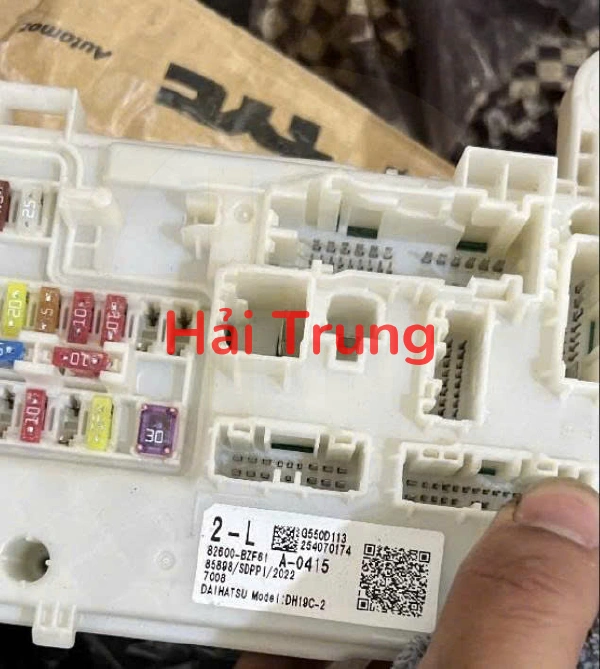 82600BZF61 Hộp cầu trì trong xe Toyota Raize 2022-2025 Tháo xe