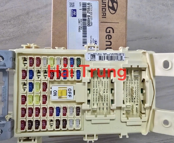 Hộp cầu trì Hyundai I10 Grand 91952B4800