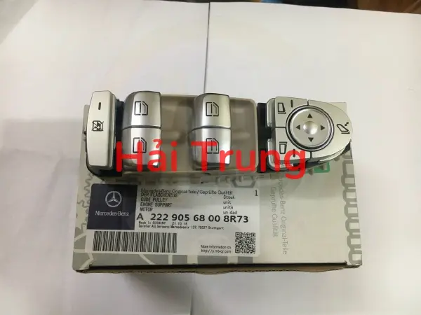 Công tắc lên xuống kính tổng Mercedes