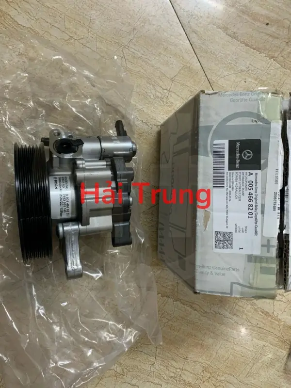 Bơm trợ lực Mercedes C200, C250 chính hãng