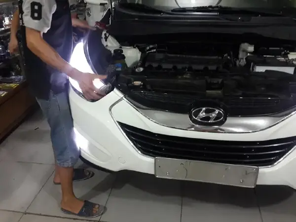 Tự thay bóng đèn