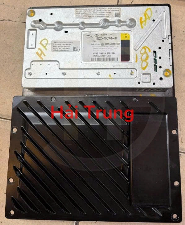 BJ3219C164BF Hộp khuếch đại âm thanh Âm Ly LAND ROVER JAGUAR